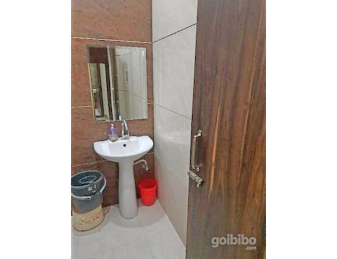 Hotel Basera Guest House, Сахаранпур Экстерьер фото